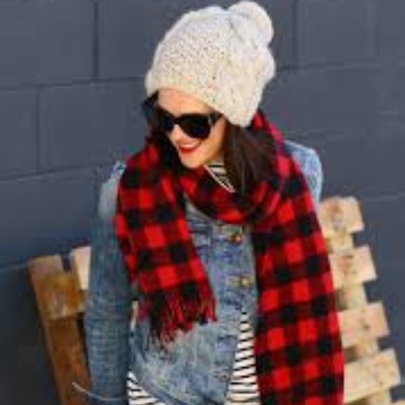 Plaid Scarf - Picture 8 of 8